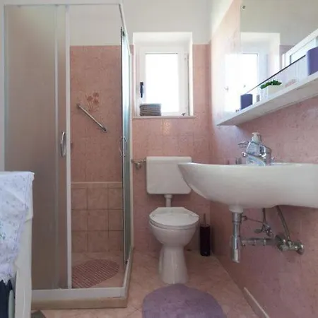 Iveta - Two-bedroom With Terrace And Sea View Nik A * Ντουμπρόβνικ
