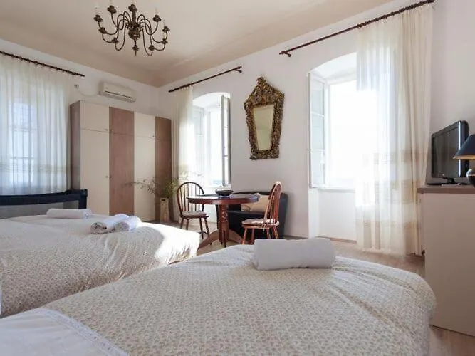Iveta - Two-bedroom With Terrace And Sea View Nik A Дубровник