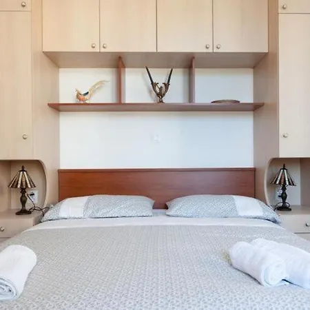 Iveta - Two-bedroom With Terrace And Sea View Nik A Apartment *