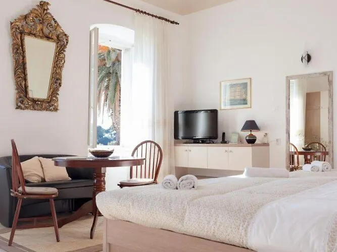 Iveta - Two-bedroom With Terrace And Sea View Nik A 아파트