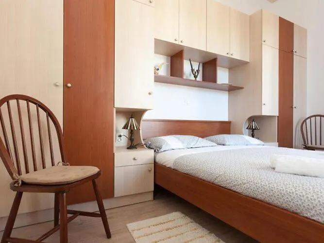 Iveta - Two-bedroom With Terrace And Sea View Nik A 아파트 *