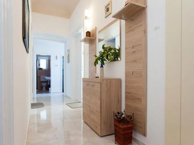 Iveta - Two-bedroom With Terrace And Sea View Nik A Apartment Dubrovnik