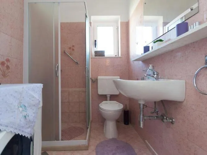 Iveta - Two-bedroom With Terrace And Sea View Nik A * Dubrovnik
