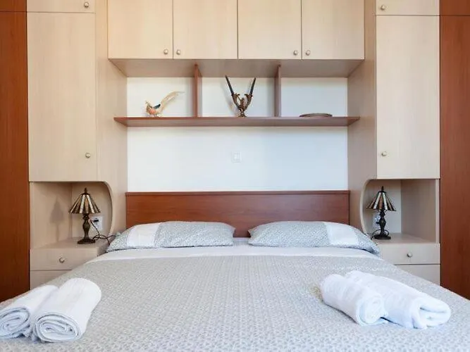 Iveta - Two-bedroom With Terrace And Sea View Nik A Apartment *