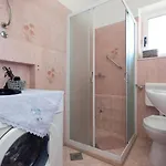 Iveta - Two-bedroom With Terrace And Sea View Nik A Appartement *