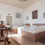 Iveta - Two-bedroom With Terrace And Sea View Nik A Appartement Dubrovnik